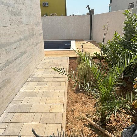 Vila Regina Apartment Rex With Swimming Pool Jezera Bagian luar foto