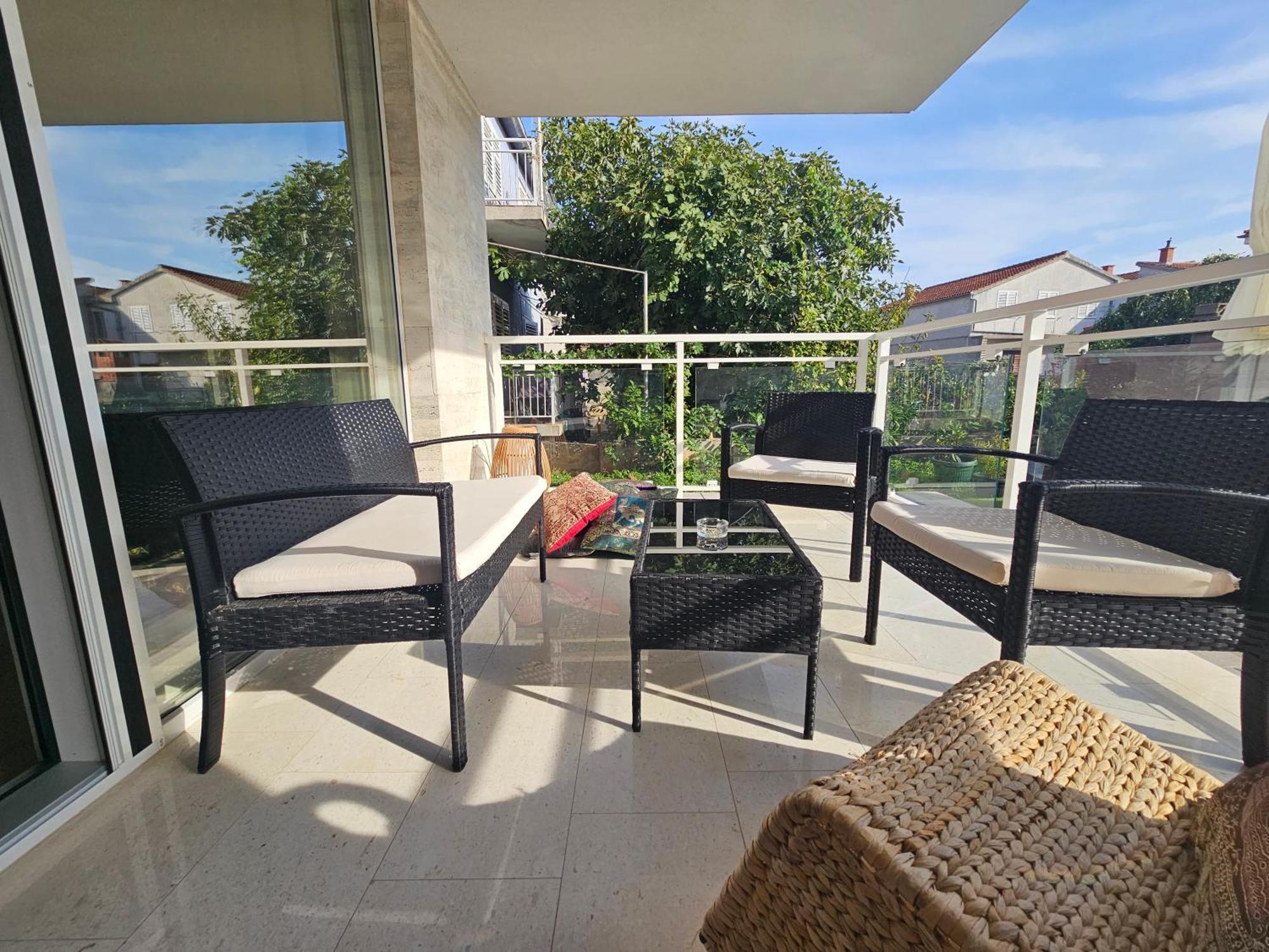 Vila Regina Apartment Rex With Swimming Pool Jezera Bagian luar foto
