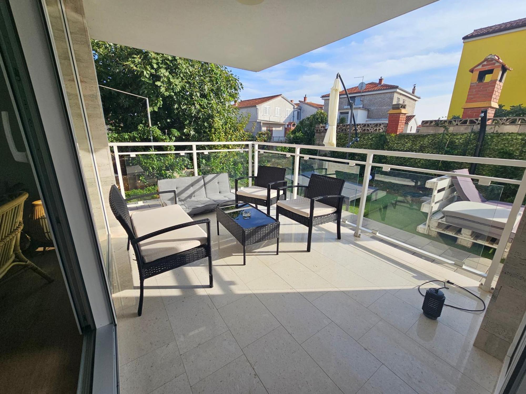 Vila Regina Apartment Rex With Swimming Pool Jezera Bagian luar foto