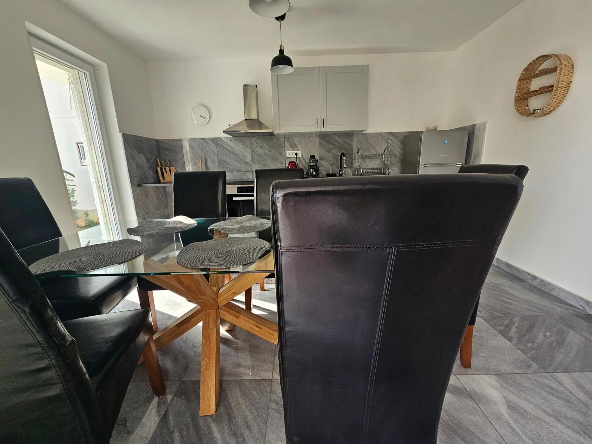 Vila Regina Apartment Rex With Swimming Pool Jezera Bagian luar foto